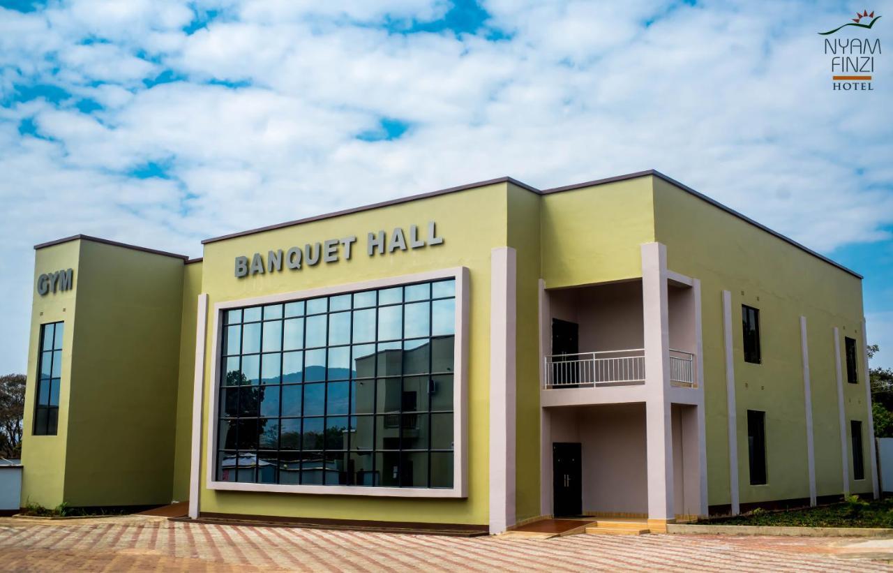 Nyamfinzi Hotel Chipata Buitenkant foto