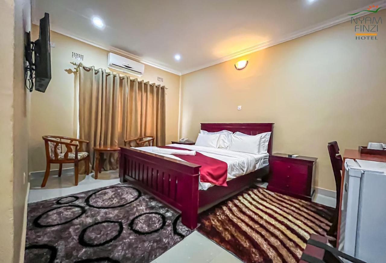 Nyamfinzi Hotel Chipata Buitenkant foto
