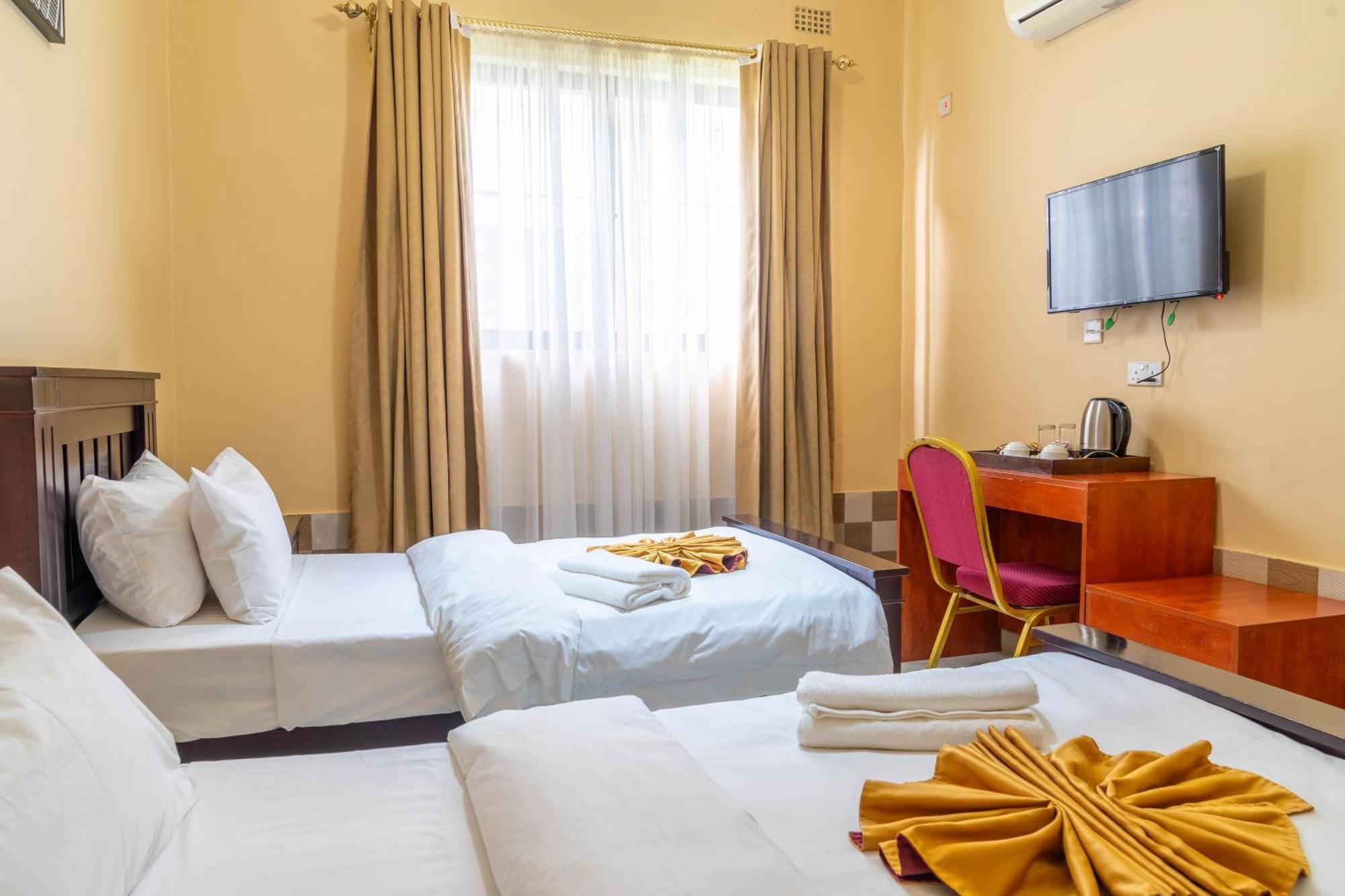 Nyamfinzi Hotel Chipata Buitenkant foto