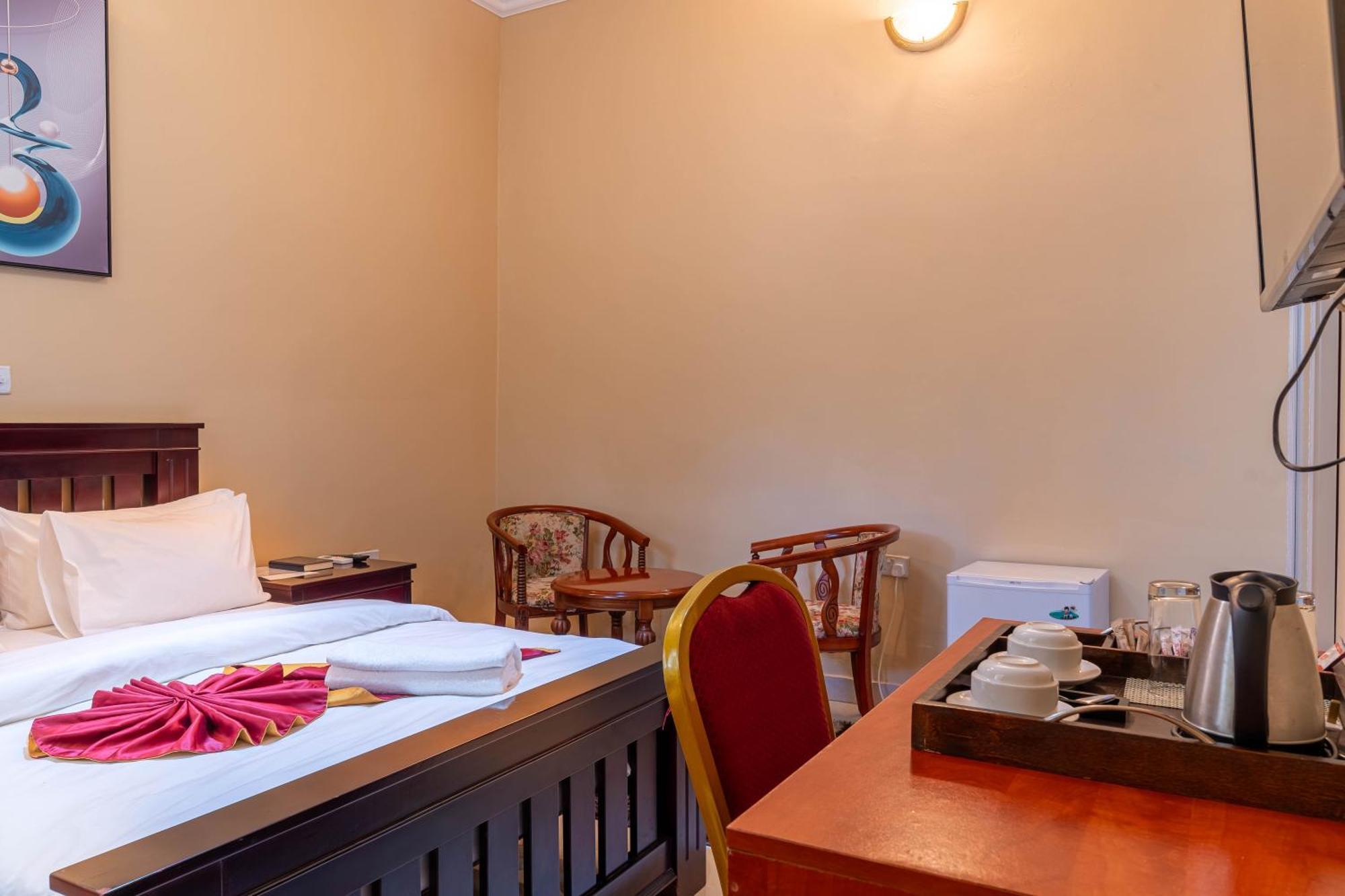 Nyamfinzi Hotel Chipata Buitenkant foto