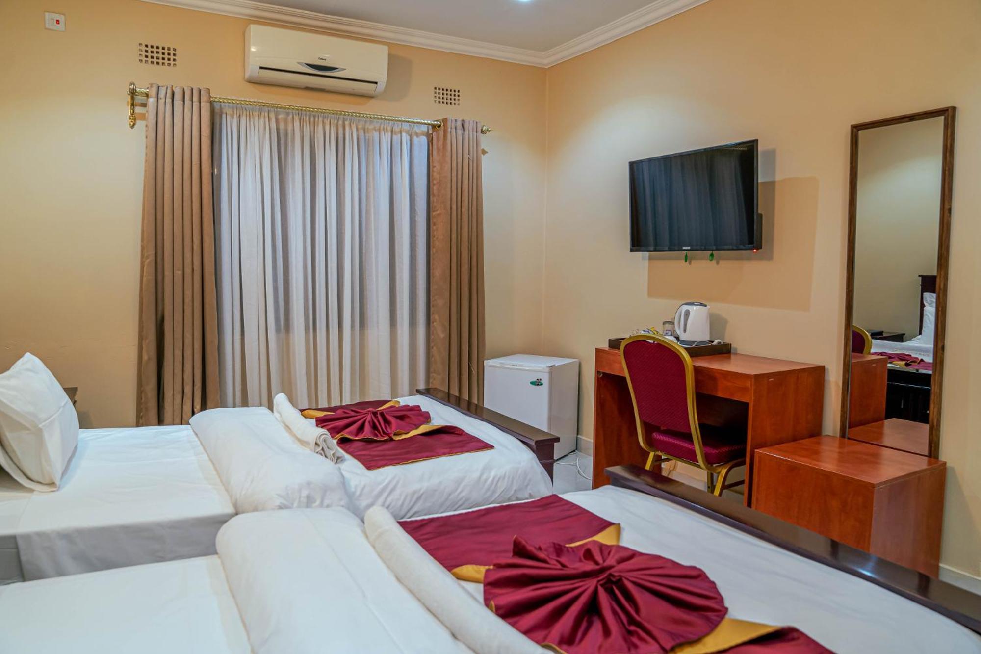 Nyamfinzi Hotel Chipata Buitenkant foto